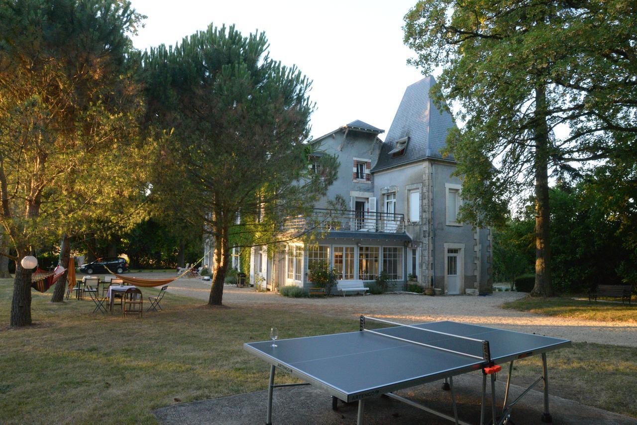 Domaine De Treuillaud Bed and Breakfast Villers-les-Ormes Exteriör bild